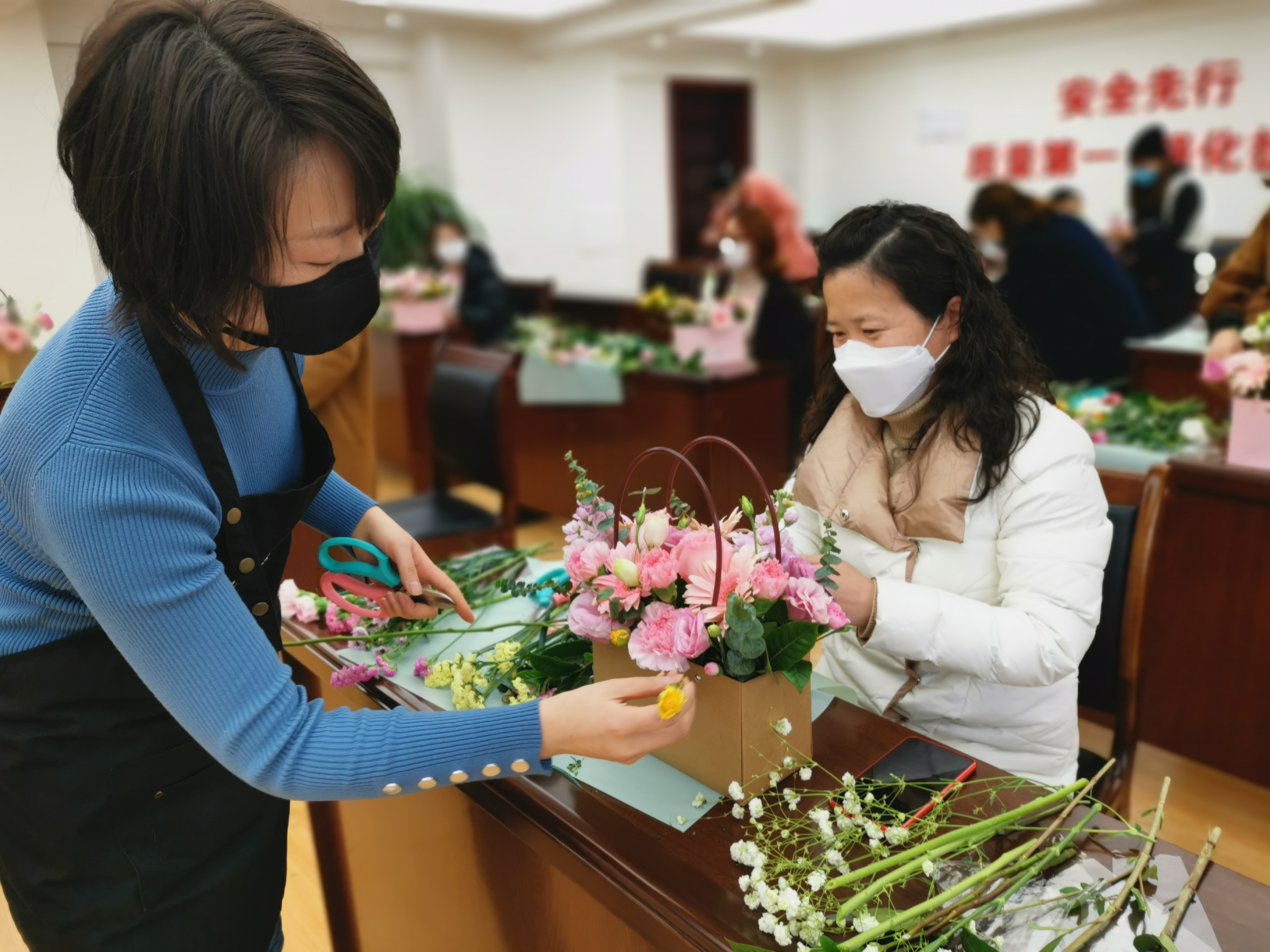 抗疫巾帼行 辉映半边天 --交建公司开展“三八妇女节”主题活动